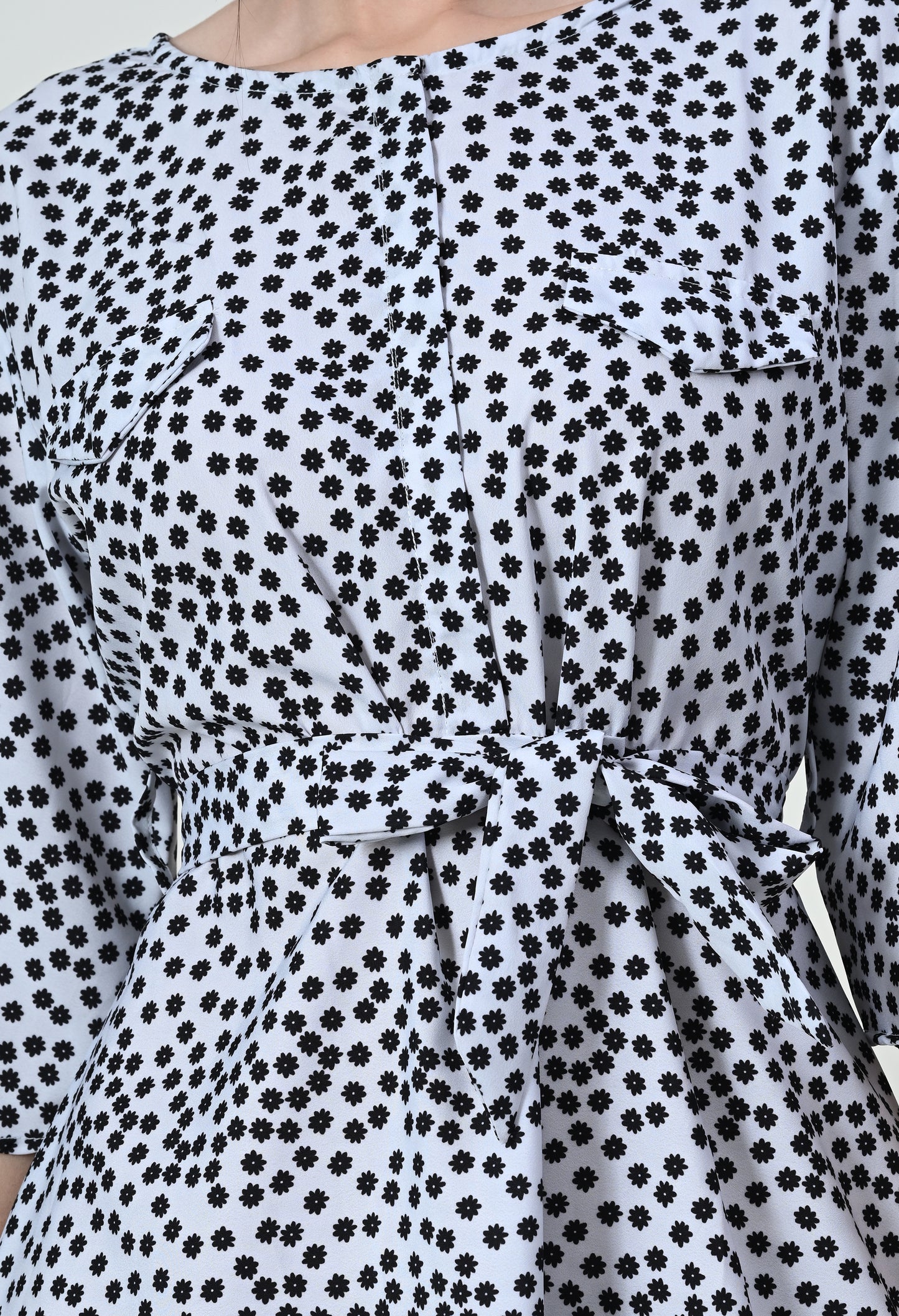 Chic High Neck Mini Dress in Crepe Fabric - Available in White and Green