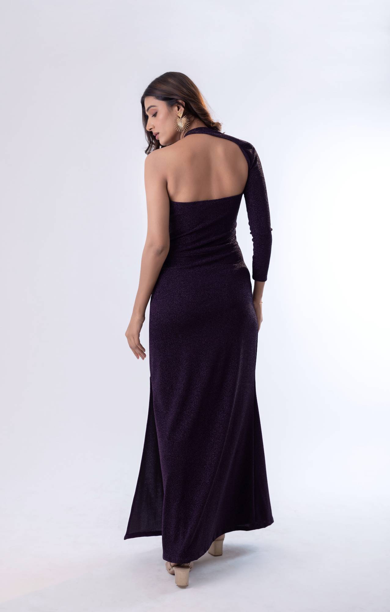 Glamourous Lycra Shimmer Maxi Dress with One-Shoulder Cut-Out Design