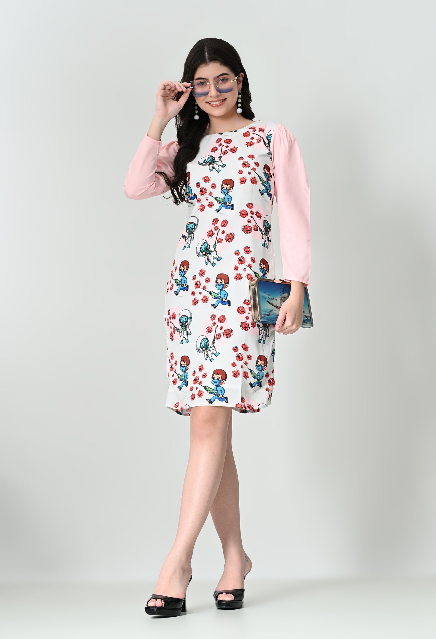 Floral and Fauna Print Midi Dress in Crepe Fabric
