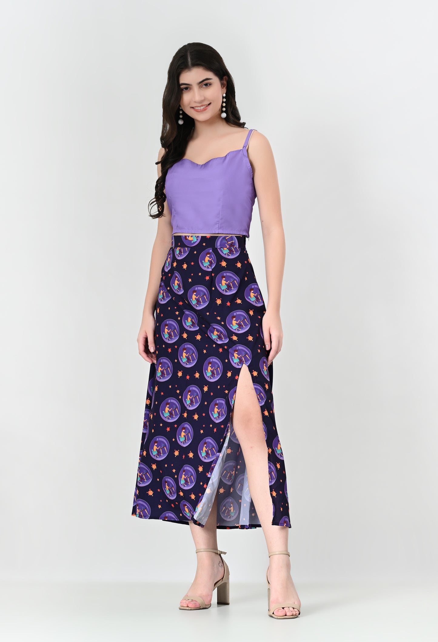 Trendy Two-Piece Crepe Outfit with Sleeveless Cropped Top and Patterned Long Skirt