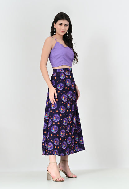 Trendy Two-Piece Crepe Outfit with Sleeveless Cropped Top and Patterned Long Skirt